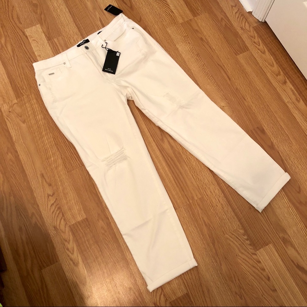 NWT Nine West ‘Alec Boyfriend’ Destroyed Jeans